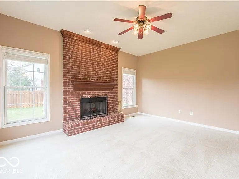 15151 New Haven Dr — Photo 16