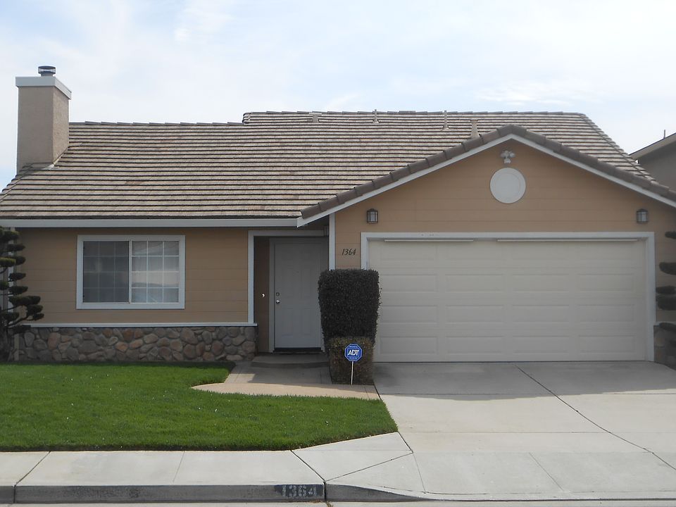 2nd image of 1364 Mazatlan St