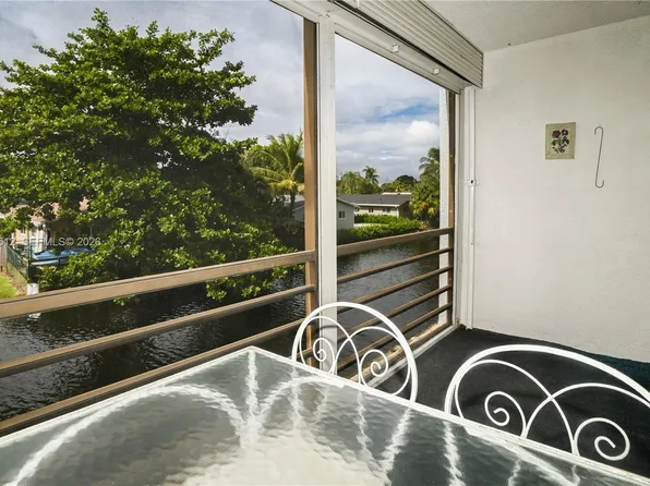 110 Royal Park Dr APT 2H, Oakland Park, FL 33309