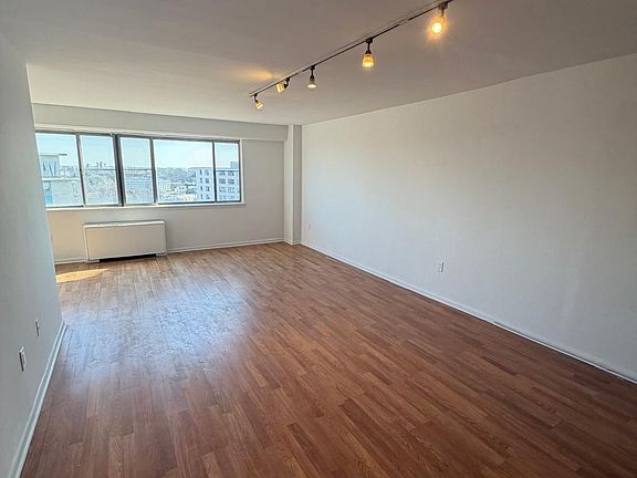 2nd image of 277 Prospect St #10-F