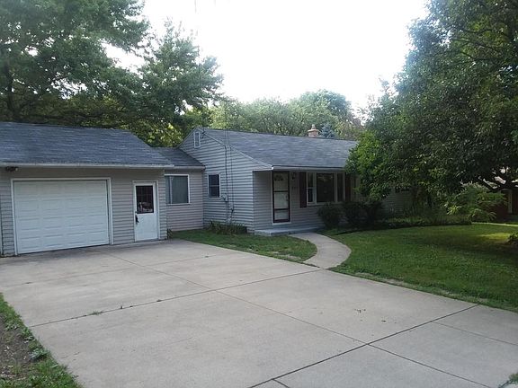2nd image of 844 Westmoreland Ave
