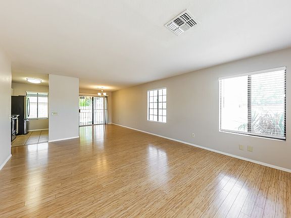 4th image of 20814 N 31st Dr