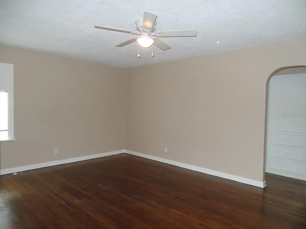 2 bed, 1.0 bath, 800 sqft, $1,595 — Photo 4