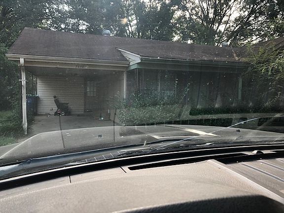 2nd image of 7698 Deerfield Cv