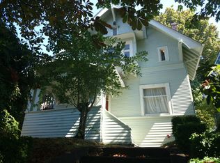5026 15th Ave NE, Seattle, WA 98105