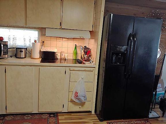 5th image of 844 W Colonial Cir