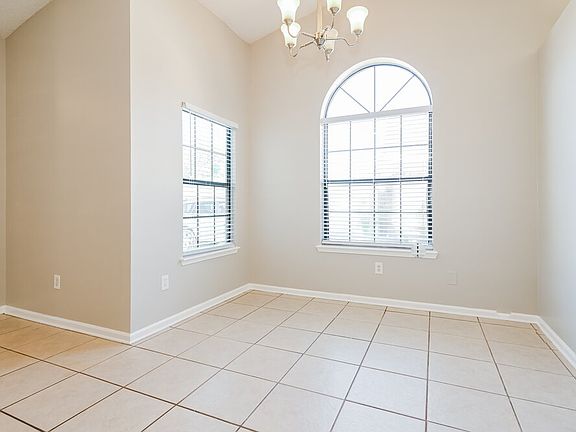 5th image of 7947 Sweet Rose Ln