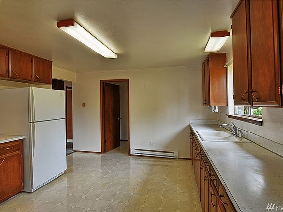 4th image of 7301 143rd Ave NE