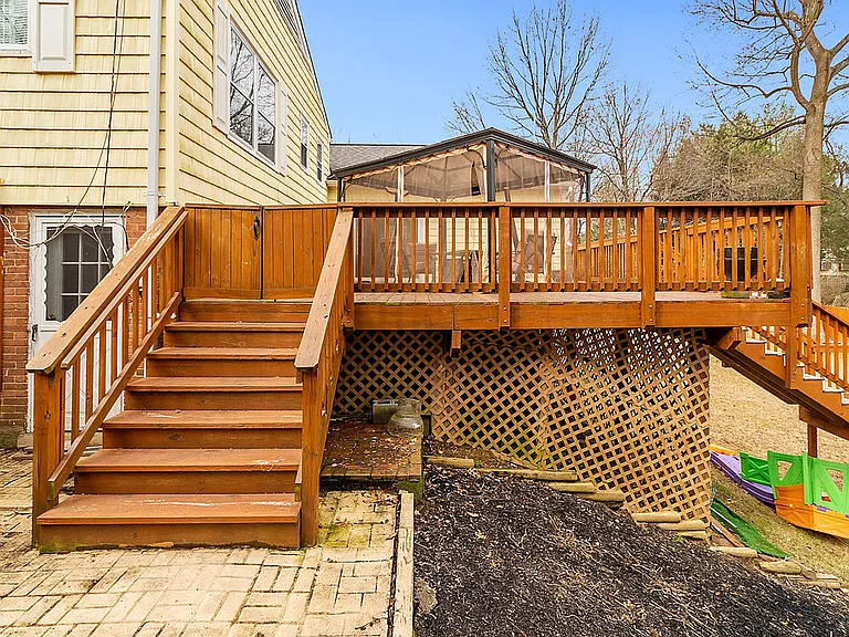 6138 Beachway Dr — Photo 42