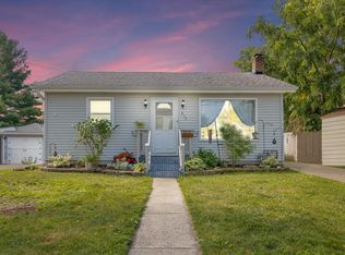 317 W Rogers St, Hartford, WI 53027