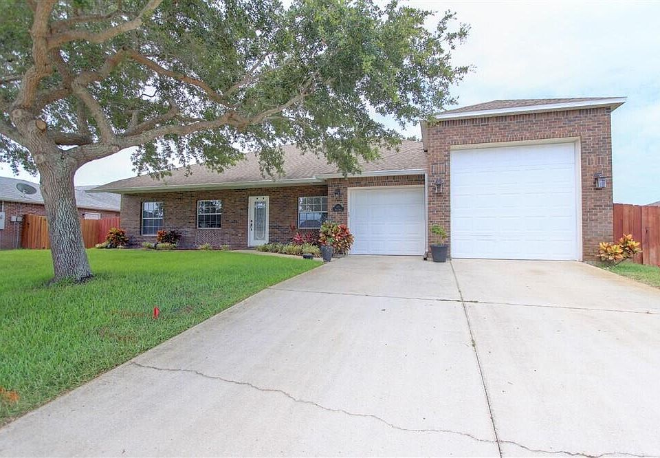 1st image of 125 Palm Cir