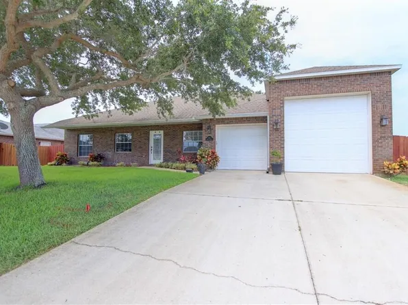 125 Palm Cir, Melbourne, FL 32935