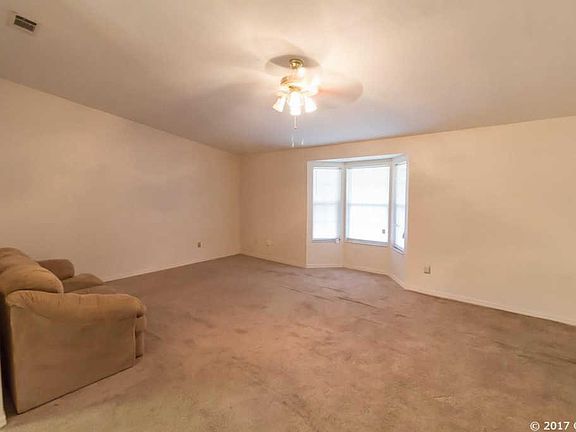 3rd image of 25207 SW 16th Ave
