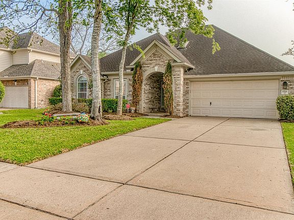 3rd image of 8518 Old Quarry Dr