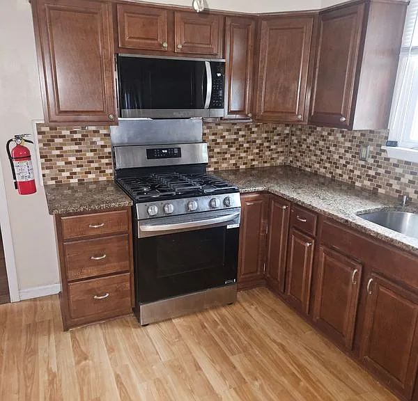206 Stevenson Ave — Photo 8