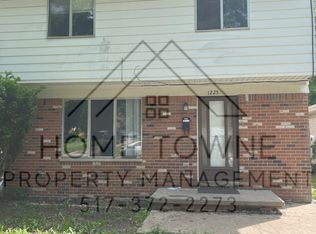 1225 Leslie St, Lansing, MI 48912