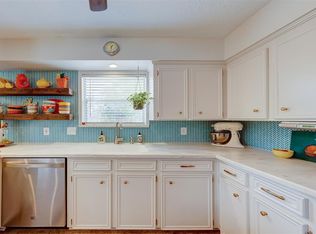 14902 Brookpoint Dr, Houston, TX 77062