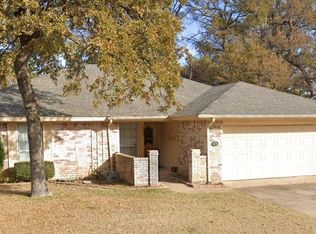 2107 Holt Rd, Arlington, TX 76006