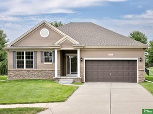 17117 Colony Dr, Omaha, NE 68136