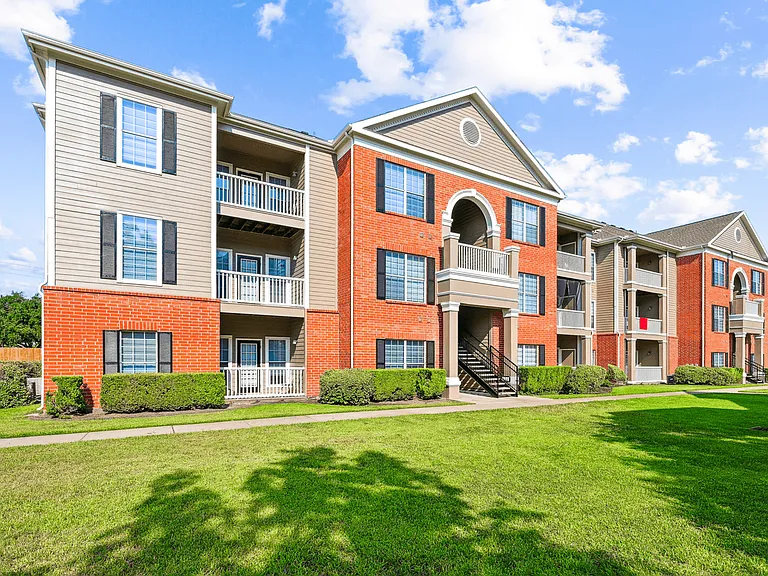 City Parc II at West Oaks Apartments — Photo 9