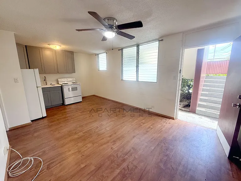 2717 S King St — Photo 4