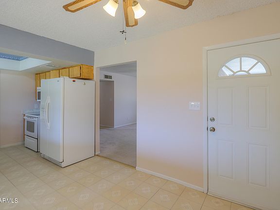 3rd image of 819 E GABRILLA Drive