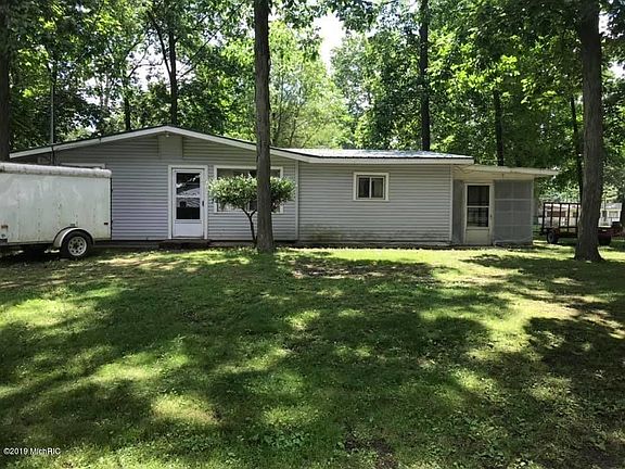 2nd image of 2397 Park Dr