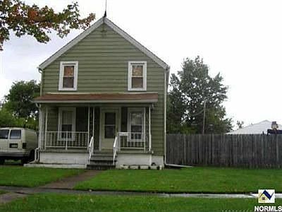 1st image of 1631 E 34th St