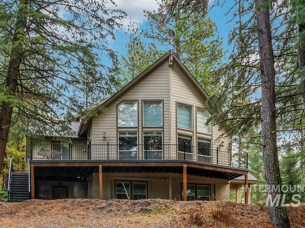 60 Panorama Dr, Cascade, ID 83611