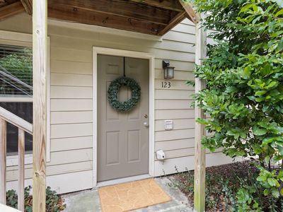 1513 E Franklin St #F, Chapel Hill, NC, 27514