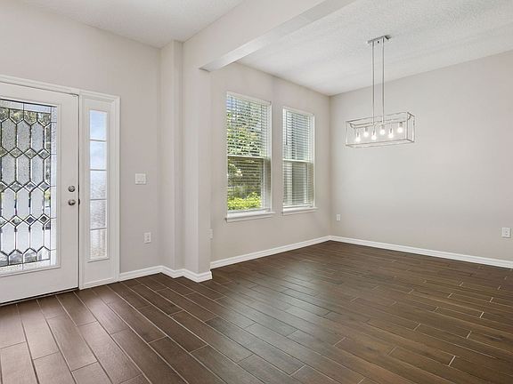 4th image of 8130 Bluejack Oak Dr