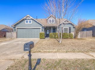 12011 E 110th St N, Owasso, OK 74055