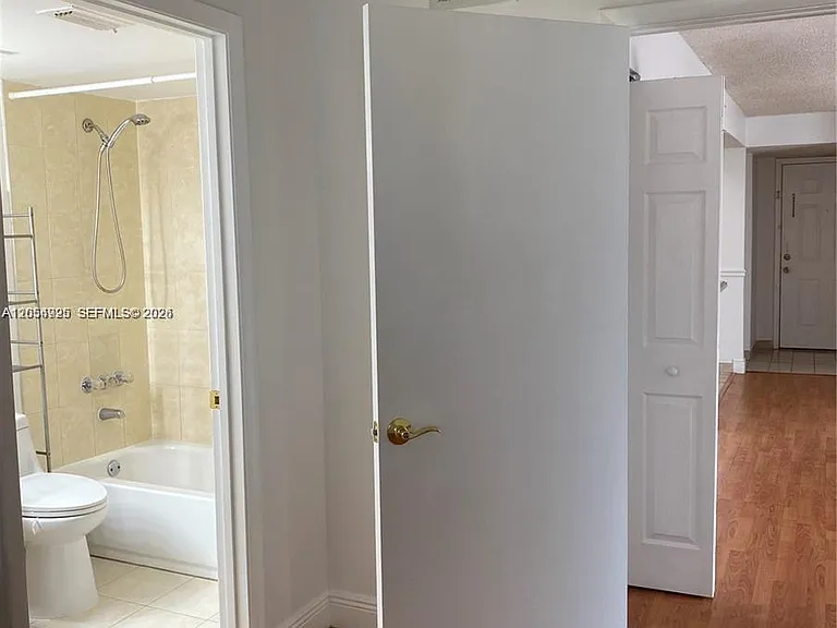 300 Palm Cir W #208 — Photo 24