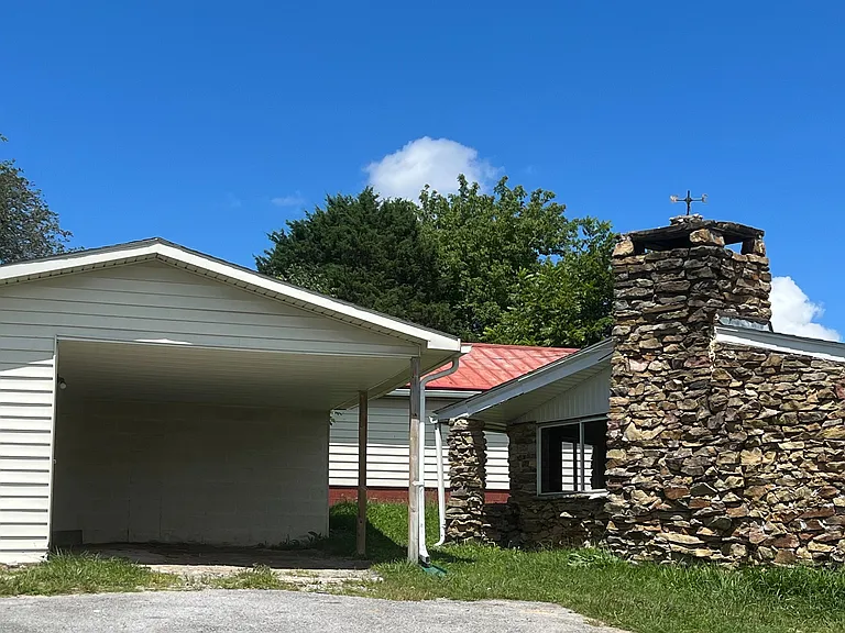 705 Low Gap Rd — Photo 15