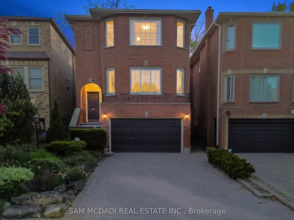 690 Oriole Pkwy, Toronto, ON M4R 2C5