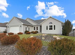 420 Summit Rd, Moscow, ID 83843