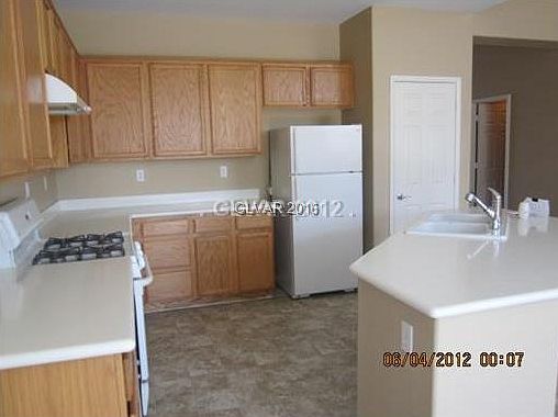 5th image of 6275 Rock Dove Ave #0