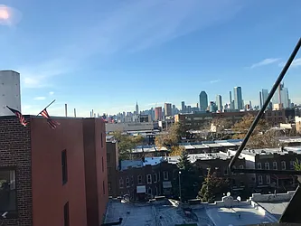 Rented by LRGNY Group, Inc.