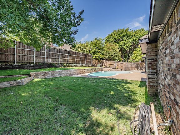 2nd image of 5203 N Briar Ridge Cir