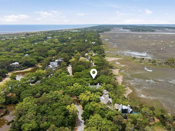 3rd image of 203 High Dunes Ln