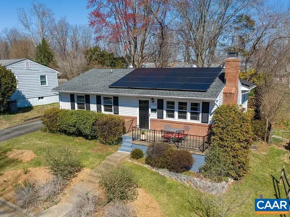 1220 Agnese St, Charlottesville, VA 22901