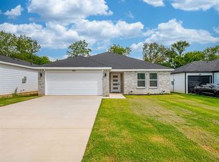 609 E 14th Ave, Corsicana, TX 75110