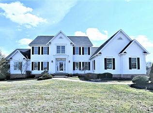 659 Sunridge Rd, Akron, OH 44333