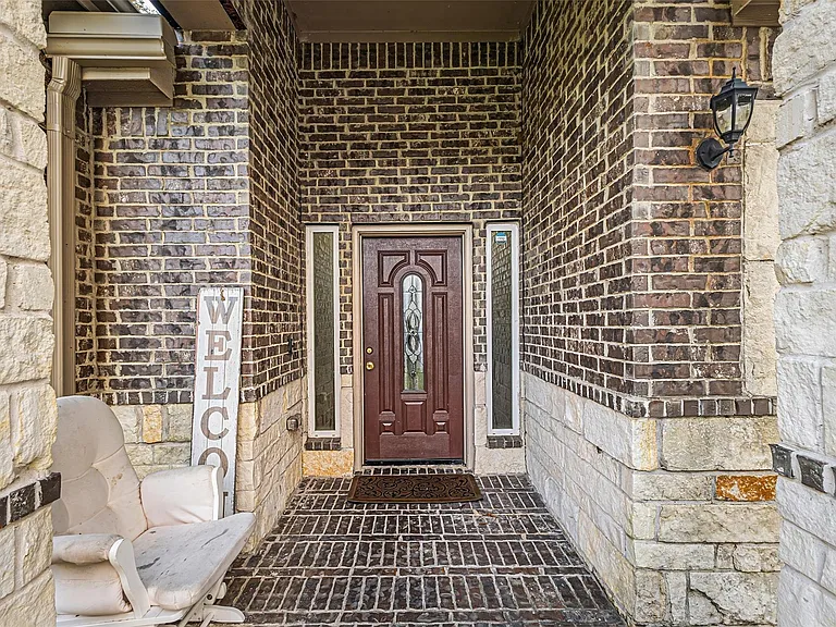 267 Freeman Blvd — Photo 17