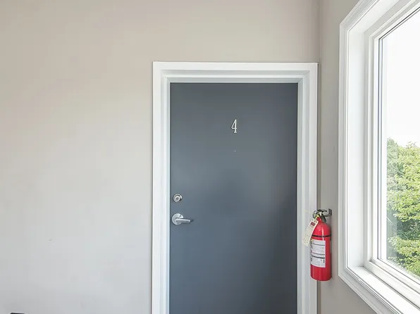 29 Afton Ave, Welland, ON L3B 1V6