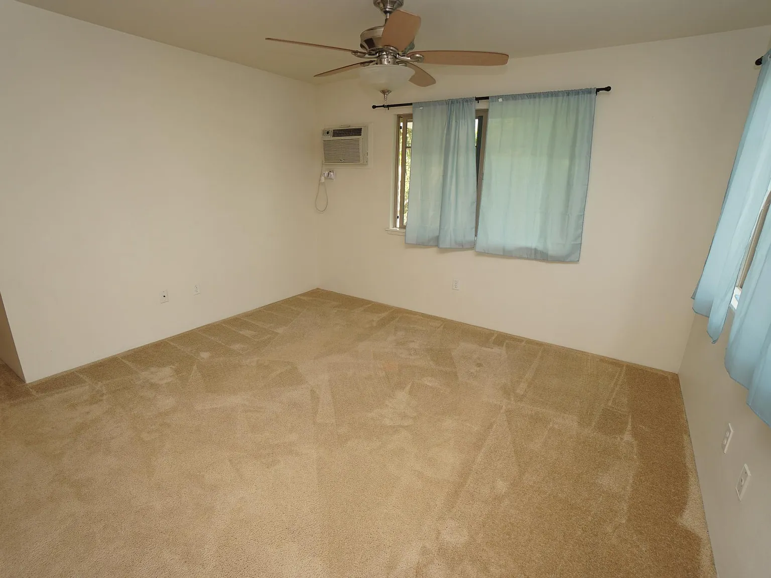 2 bed, 704 sqft, $2,500 — Photo 3
