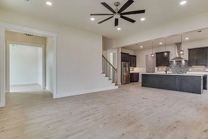 412 Elcino Dr — Photo 42
