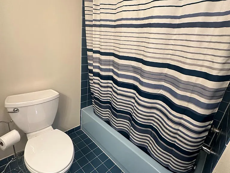 27 Oakridge Dr #2 — Photo 15
