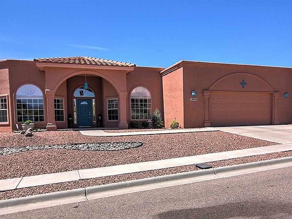 2nd image of 1992 Desert Greens Dr