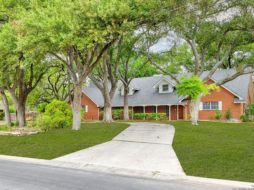 1st image of 115 HERWECK DR
